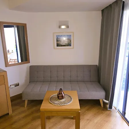 Estudio Alay Pepita En Puerto Marina * Бенальмадена