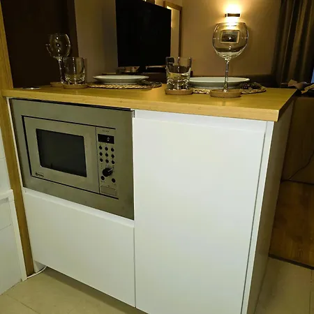 Апартаменти Estudio Alay Pepita En Puerto Marina Бенальмадена